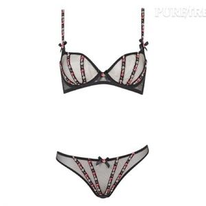 Agent Provocateur Set Skye 32DD and 3 bra and thong